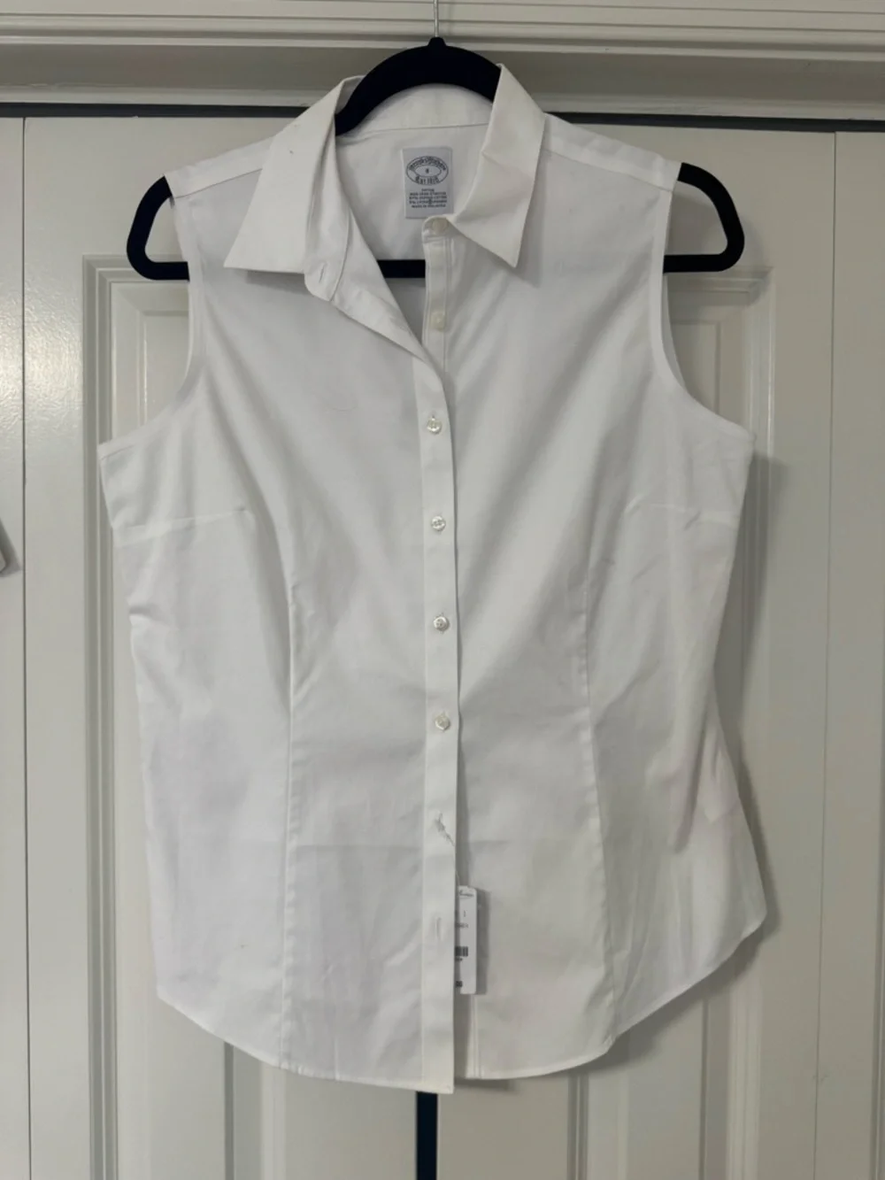 Brooks Brothers White Sleeveless Button-Down Shirt - Picture 3 of 7